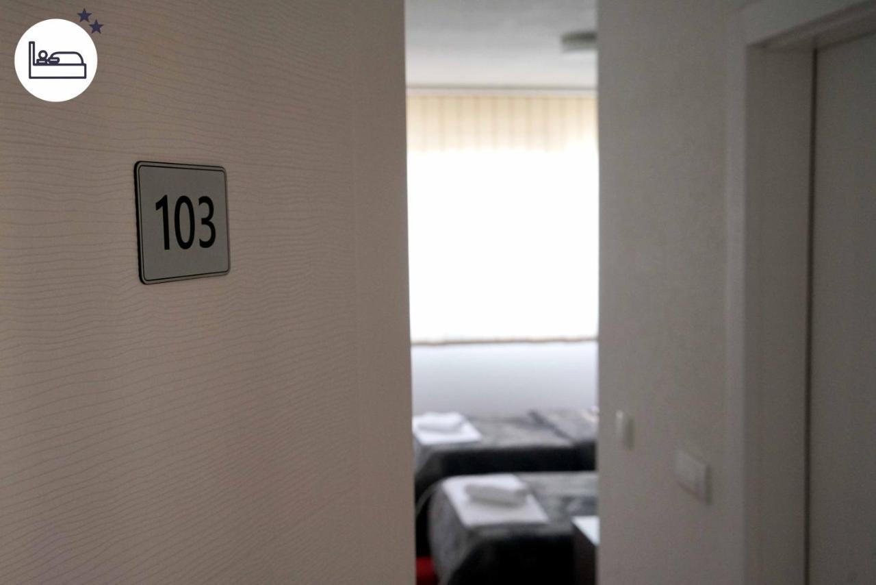 Rooms S&S Milicevic U Strogom Centru Aleksandrovca Aleksandrovac Exterior foto